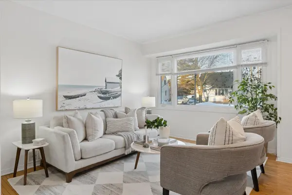 130 Admiral RD, Ajax, ON L2S 2P1