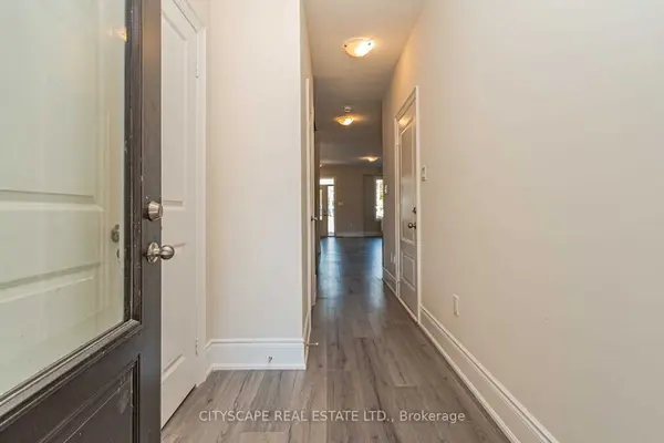 5228 Pinedale DR, Burlington, ON L7L 0J9