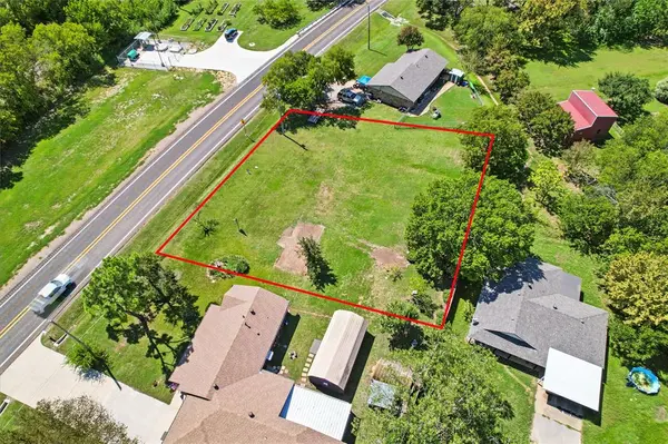 309 W Sherman Drive, Aubrey, TX 76227