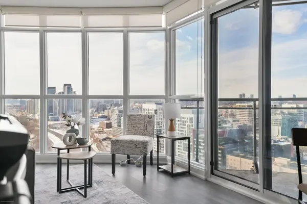 21 Iceboat TER #3012, Toronto C01, ON M5V 4A9