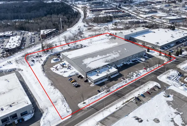 111 Ellis DR, Barrie, ON L4N 8Z3