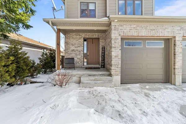 4 Finch ST, North Middlesex, ON N0M 1A0