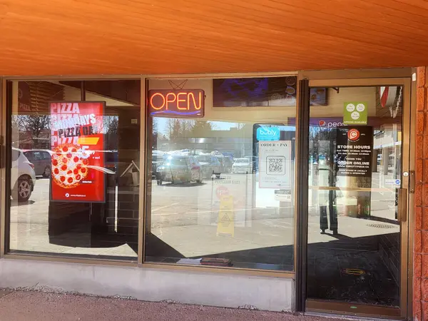 35 Harvard RD #10, Guelph, ON N1G 3A2