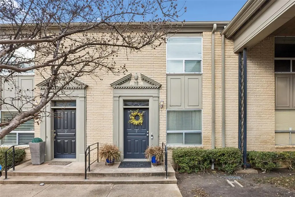 7506 W Northwest Highway #2, Dallas, TX 75225