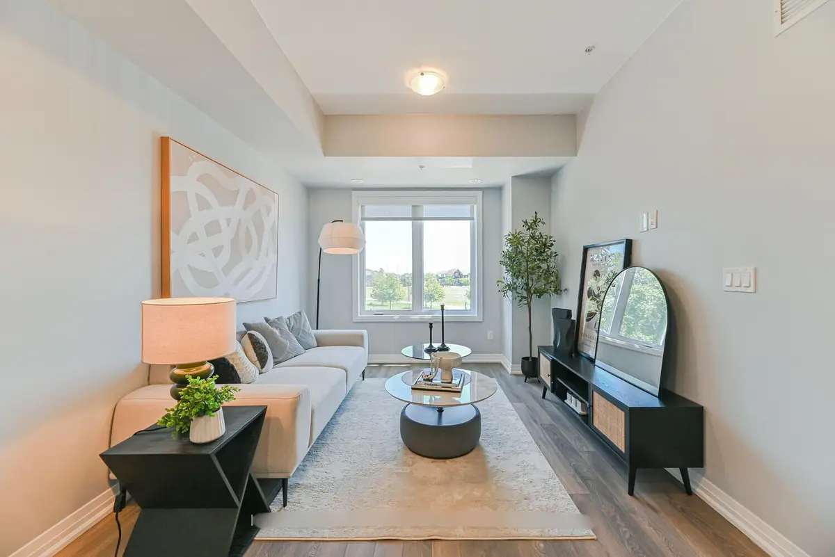 2635 William Jackson DR #723, Pickering, ON L1P 2V8