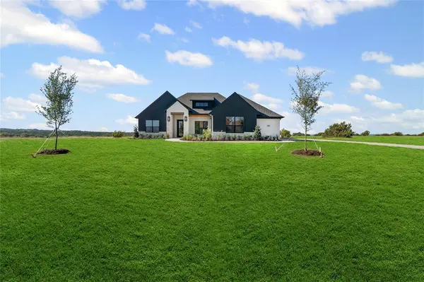 12801 Torello Court, Godley, TX 76044