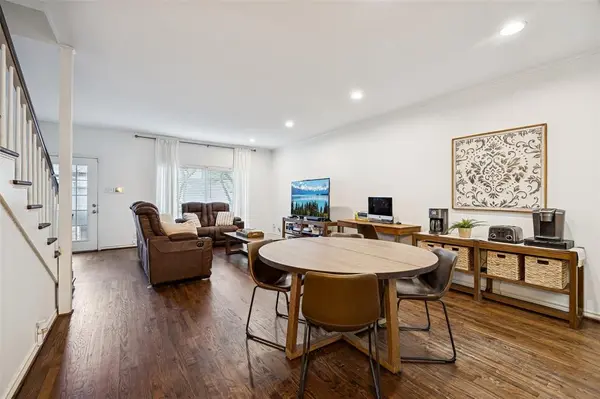 7506 W Northwest Highway #2, Dallas, TX 75225