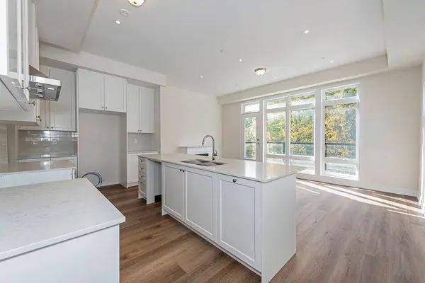 138 Credit LN, Richmond Hill, ON L4E 1G9