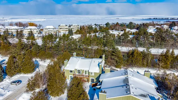 15 Dawson DR #22, Collingwood, ON L9Y 5B4