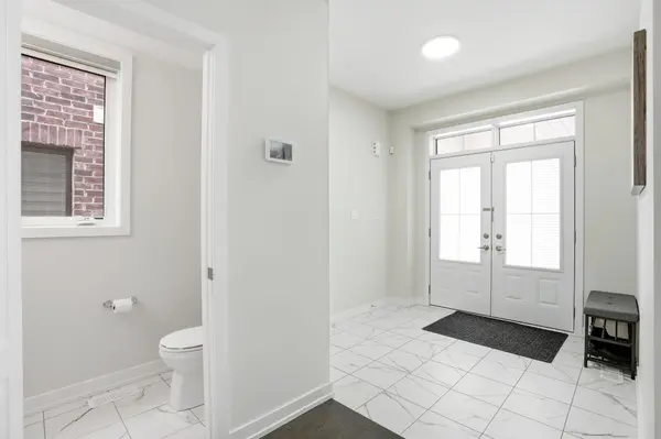 19 Hawick CRES, Haldimand, ON N3W 0G5