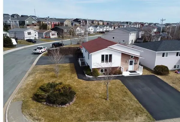 28 Frobisher Avenue, Mount Pearl, NL A1N 4W2