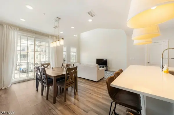 707 Station Rd, Dunellen Boro, NJ 08812