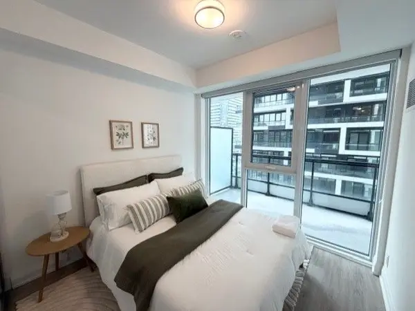 55 Broadway AVE #1501, Toronto C10, ON M4P 1T8