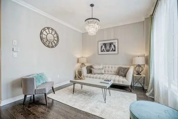 24 Plantain LN, Richmond Hill, ON L4E 1B9