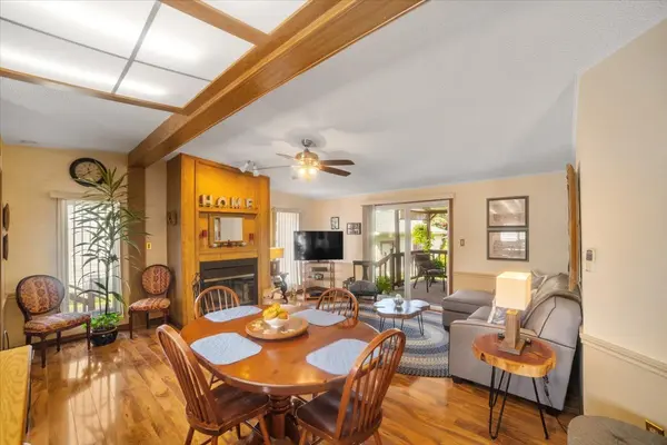 36 Juno CRES, Georgina, ON L0E 1R0