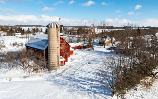 7092 County Road 27 RD, Essa, ON L0L 2N0