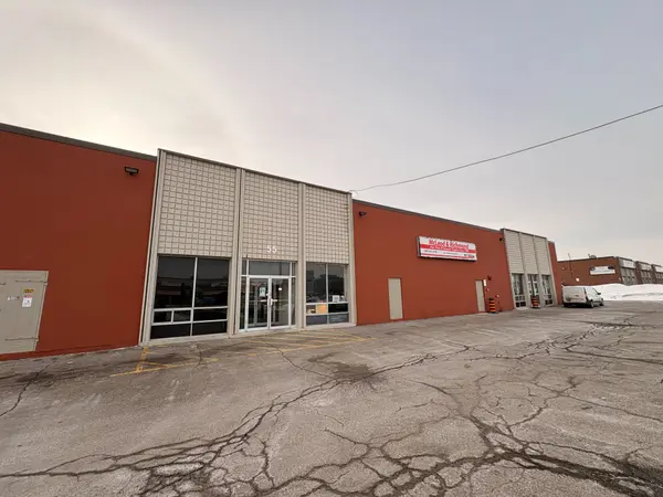 55 Stafford DR #A-B, Brampton, ON L6W 1L3