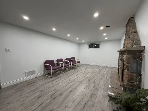 41 Manitou CRES N #Basement, Brampton, ON L6S 2Z6