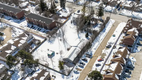 53 MCLAUGHLIN RD N, Brampton, ON L6X 1E9