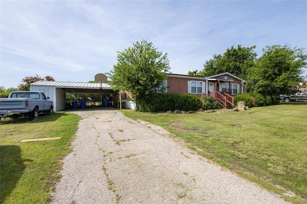 6217 Friesian Drive, Godley, TX 76044