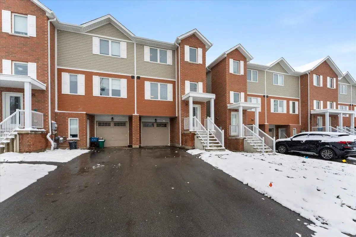 39 Denistoun ST, Welland, ON L3C 0H6