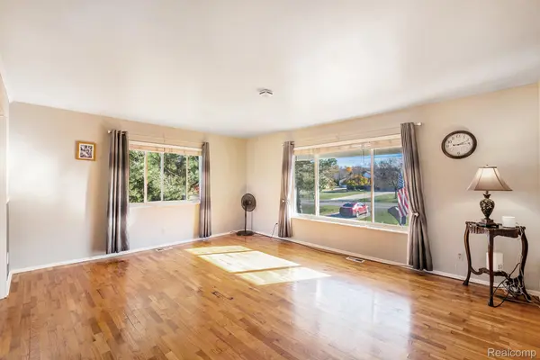 5212 W Farrand RD, Vienna Charter Township, MI 48420