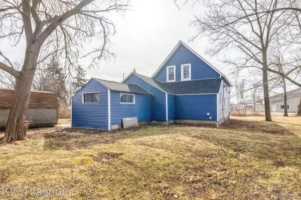 2819 Ravenswood RD, Port Huron, MI 48060