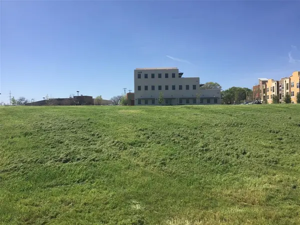 1028 Texan Trail, Grapevine, TX 76051