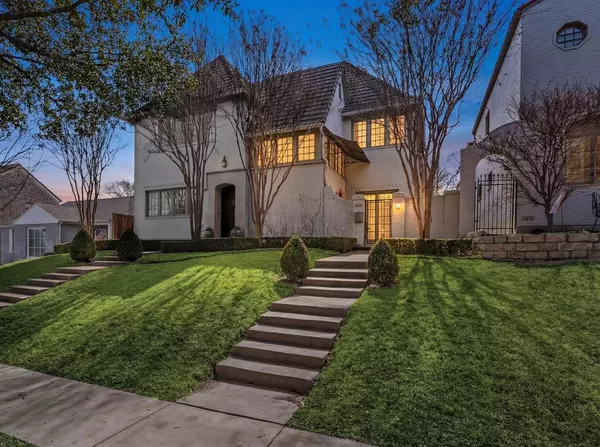 Fort Worth, TX 76107,3719 W 4th Street