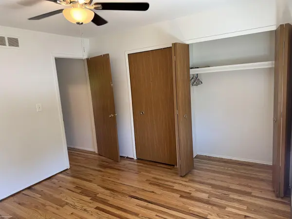 8755 Sterling ST, Center Line, MI 48015