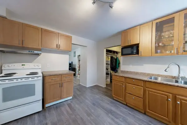 117 Hampton AVE #Main, Toronto E01, ON M4K 2Z2