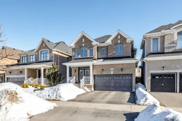 275 William Graham DR, Aurora, ON L4G 0W4