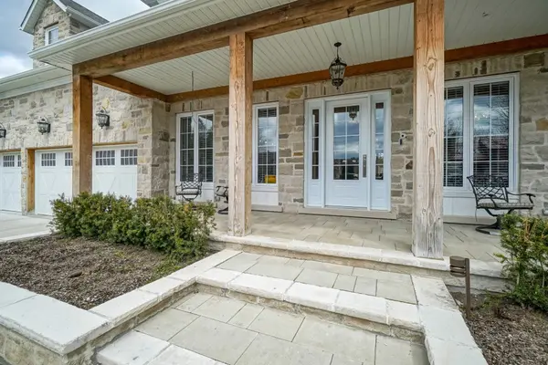 7 Dolan DR, Caledon, ON L7E 0E1