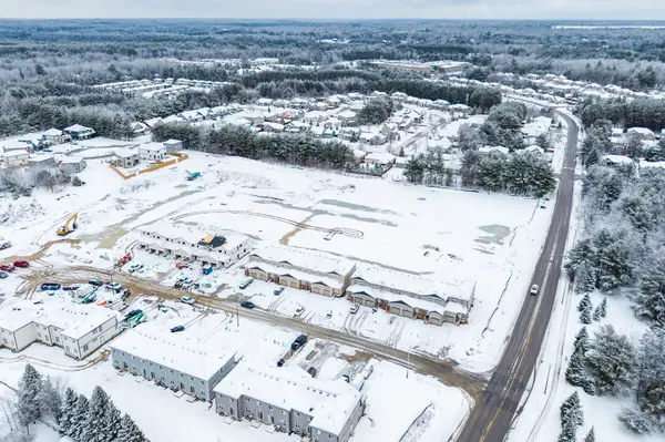 17 MCCONNELL CRES, Bracebridge, ON P1L 0N7