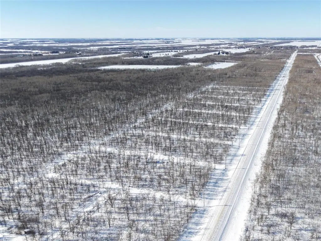 20 Fuller RD, East Selkirk, MB R0E 0M0