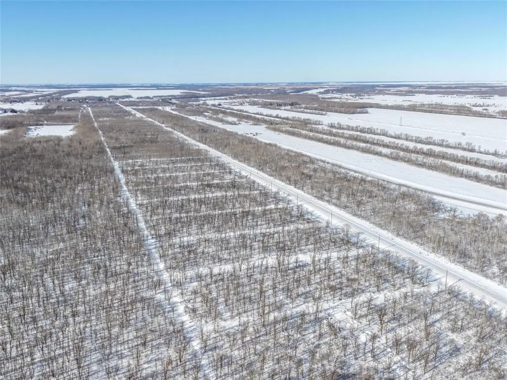 17 Fuller RD, East Selkirk, MB R0E 0M0