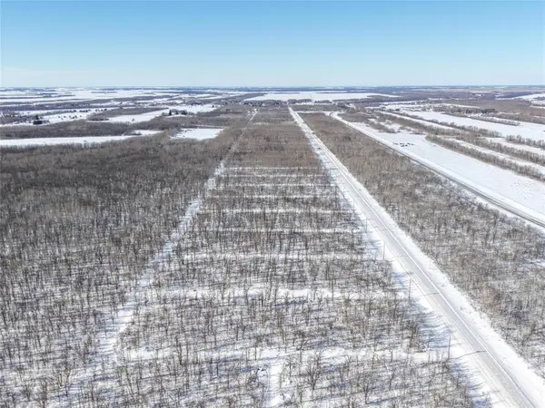 20 Fuller RD, East Selkirk, MB R0E 0M0