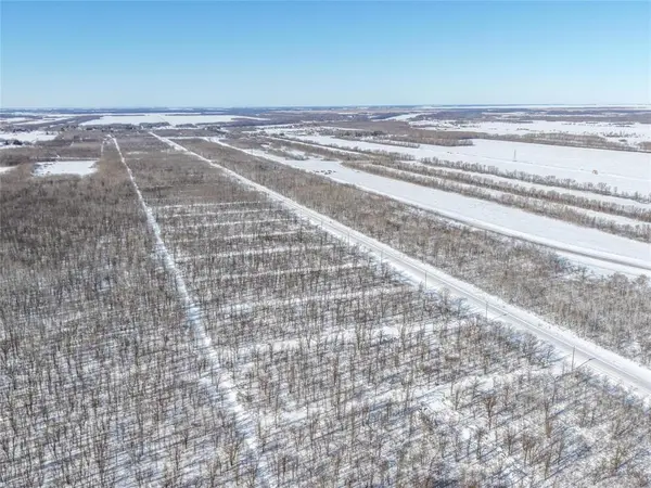 17 Fuller RD, East Selkirk, MB R0E 0M0