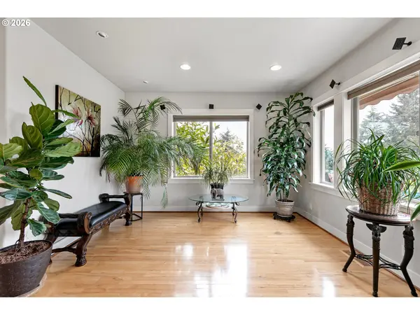 3147 TANNER PARK DR, Eugene, OR 97405