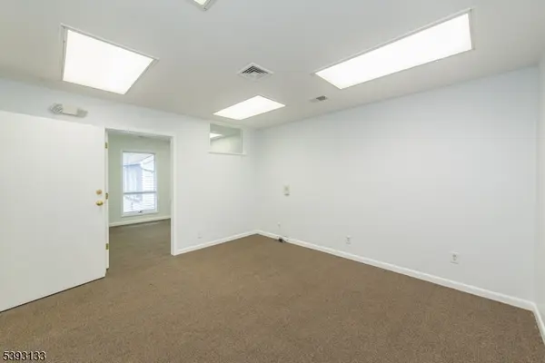 150 River Rd, Montville Twp., NJ 07045