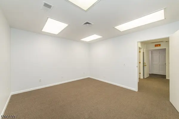 150 River Rd, Montville Twp., NJ 07045