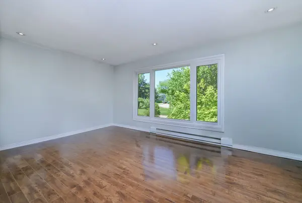 17 Jamieson DR, Adjala-tosorontio, ON L0N 1R0