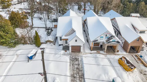 75 Vancouver ST, Barrie, ON L4M 4M2