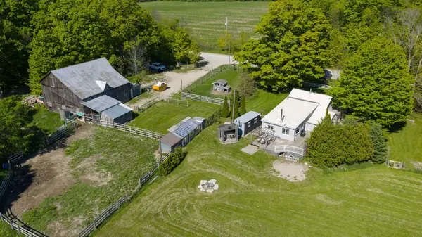 1424 Klondike Park RD, Clearview, ON L0M 1S0