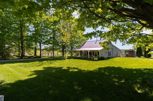 1424 Klondike Park RD, Clearview, ON L0M 1S0