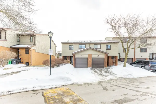 31 Carleton PL, Brampton, ON L6T 3Z4