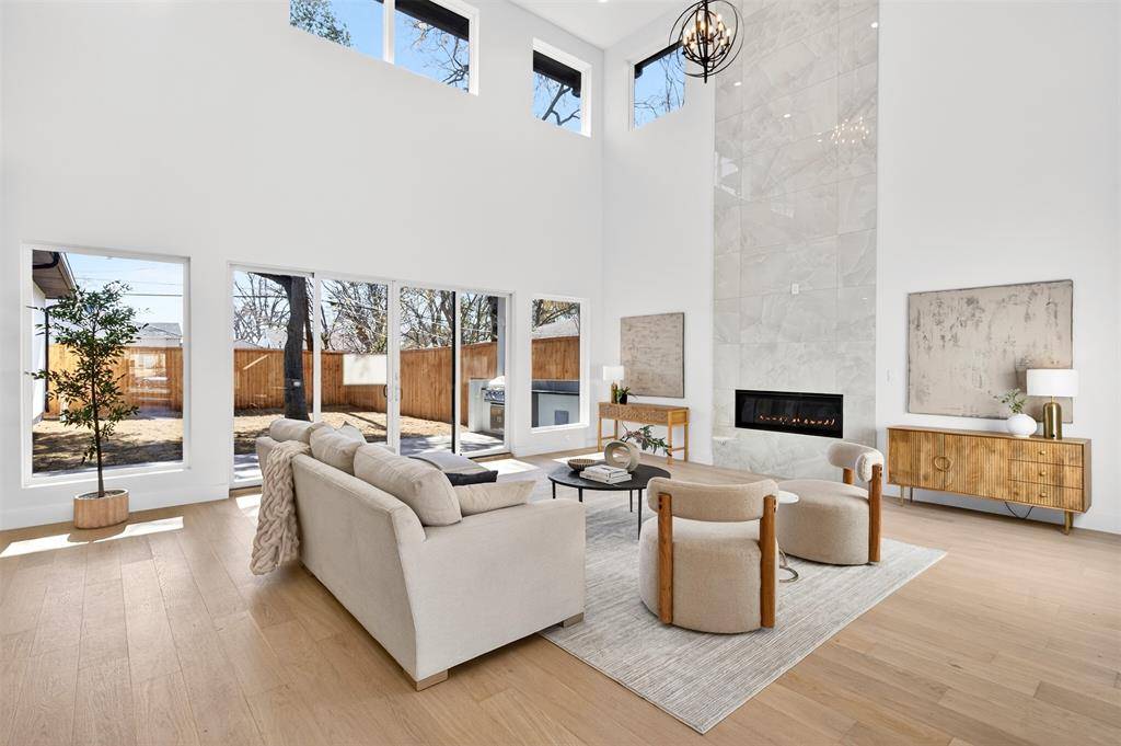 3754 Durango Drive, Dallas, TX 75220