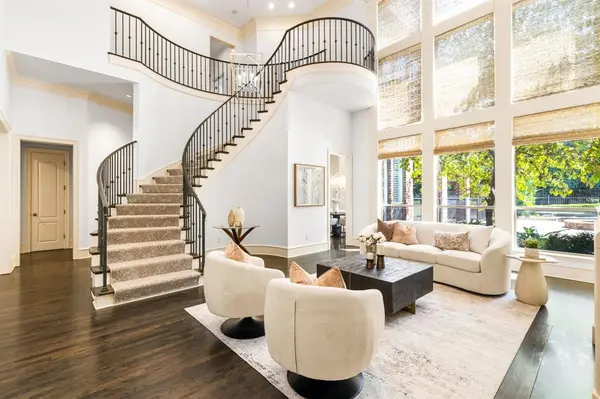 517 Round Hollow Lane, Southlake, TX 76092