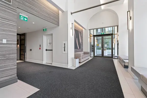 39 Roehampton AVE #4506, Toronto C10, ON M4P 0G1