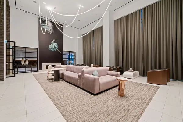 39 Roehampton AVE #4506, Toronto C10, ON M4P 0G1